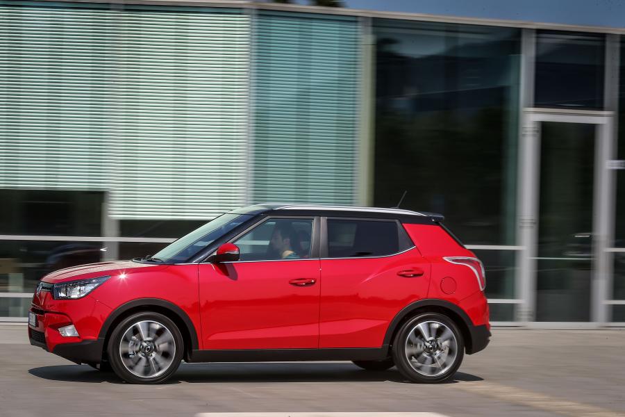  SsangYong Tivoli 2015 года  (фото 15 из 30)